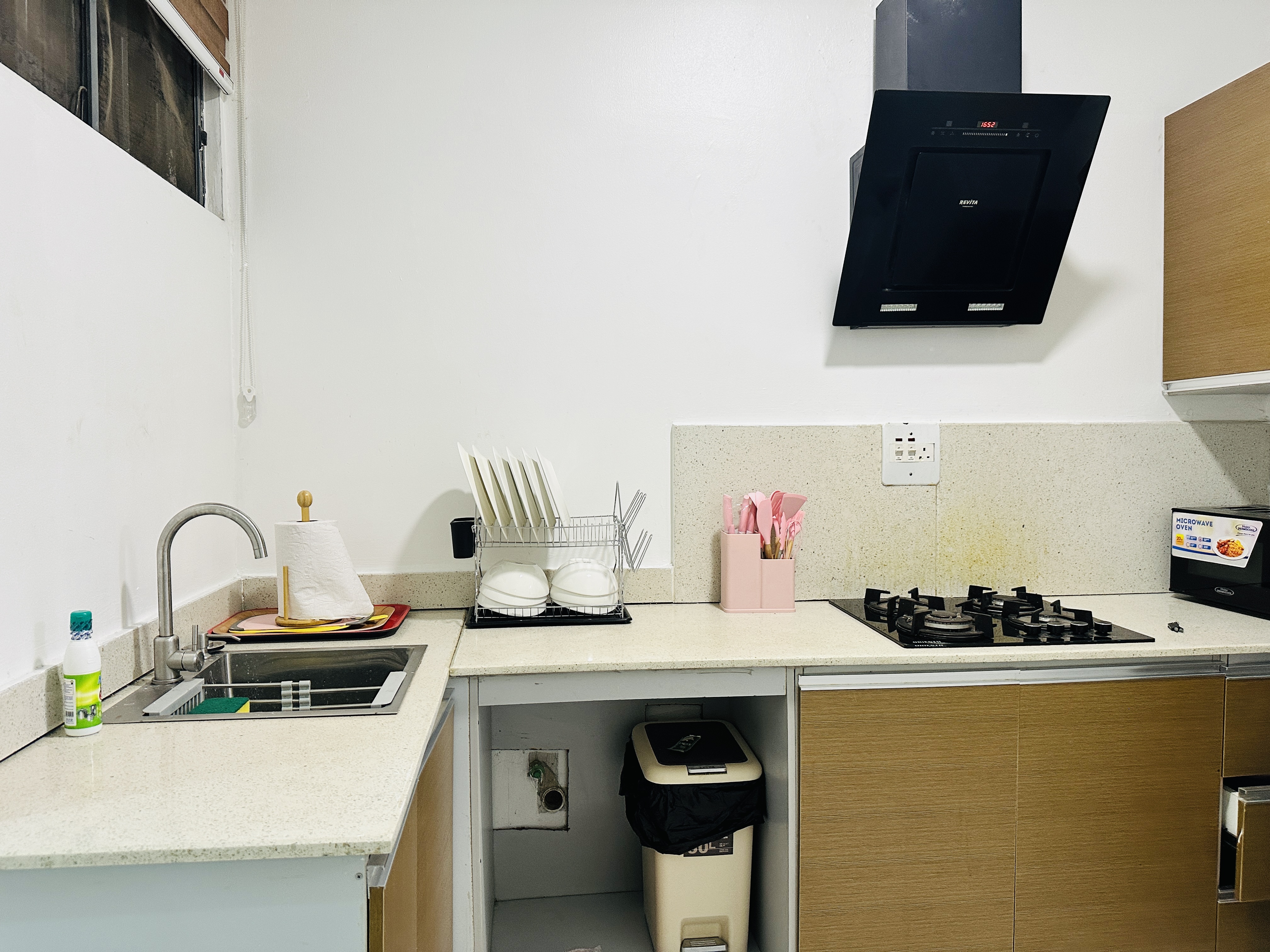 Ruby by Gemmes Apartment