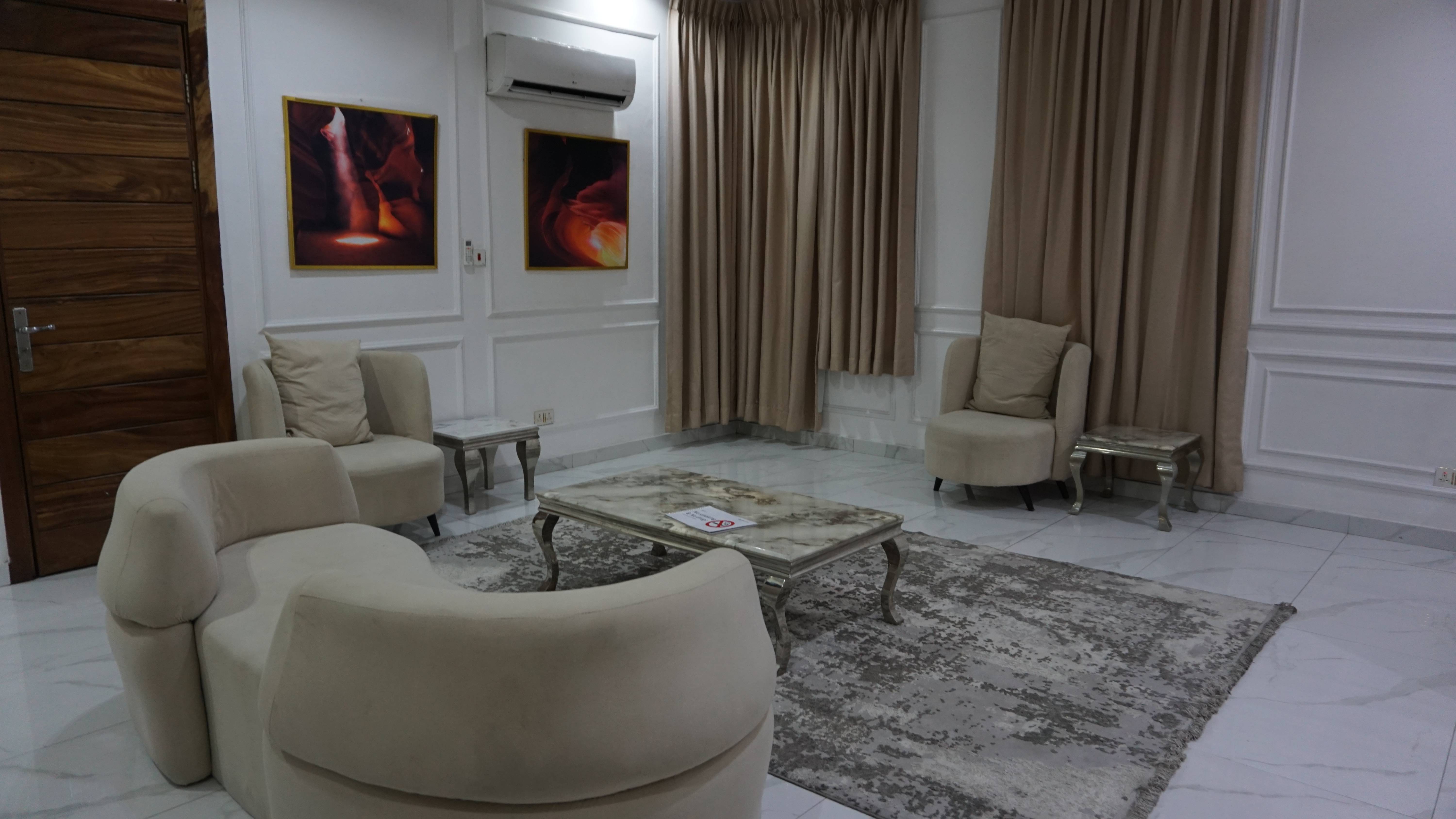 Paris Villa Apartment