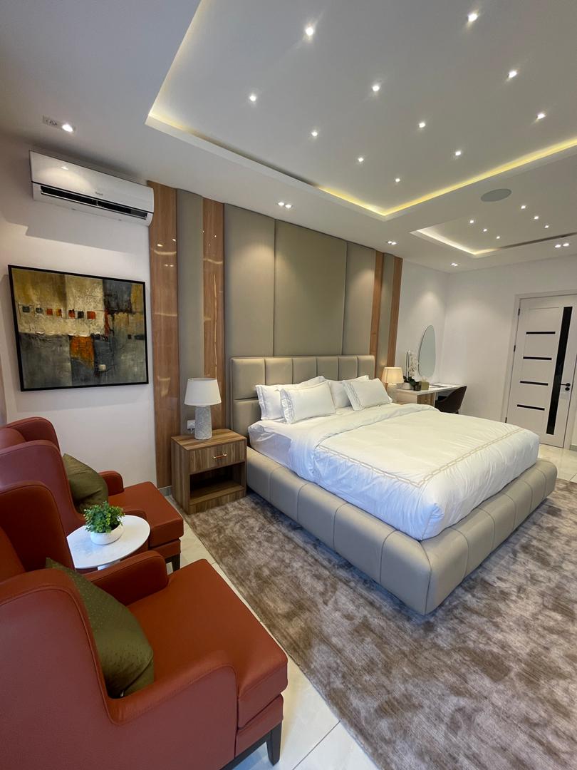 Green Oak Apartments